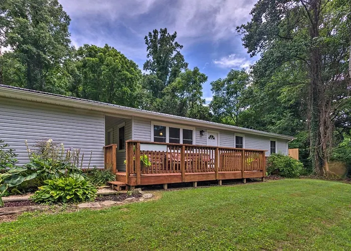 Quiet Asheville Home Near Appalachian Trail And Dtwn