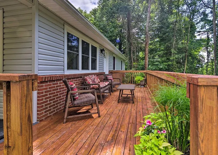 Quiet Asheville Home Near Appalachian Trail And Dtwn