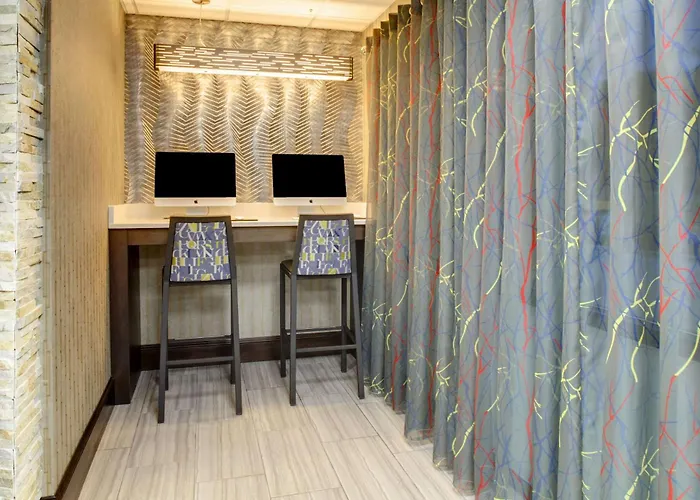 Motels Clarion Pointe Biltmore Village