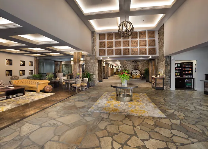 Crowne Plaza By Ihg